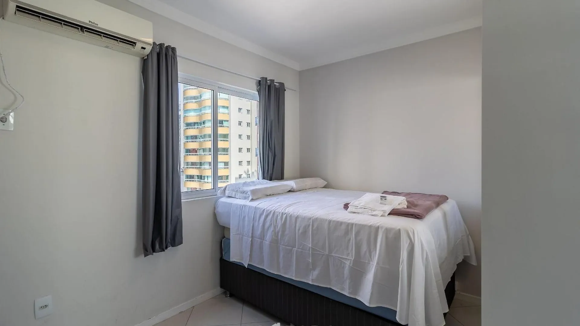 Apto C/ Varanda 600M Da Orla Centro Bc Ejf0702 Balneario Camboriu Apartment